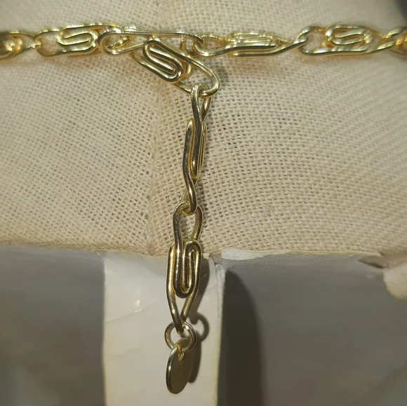 Goldtone Flower Petal Heart Necklace - Picture 4 of 4